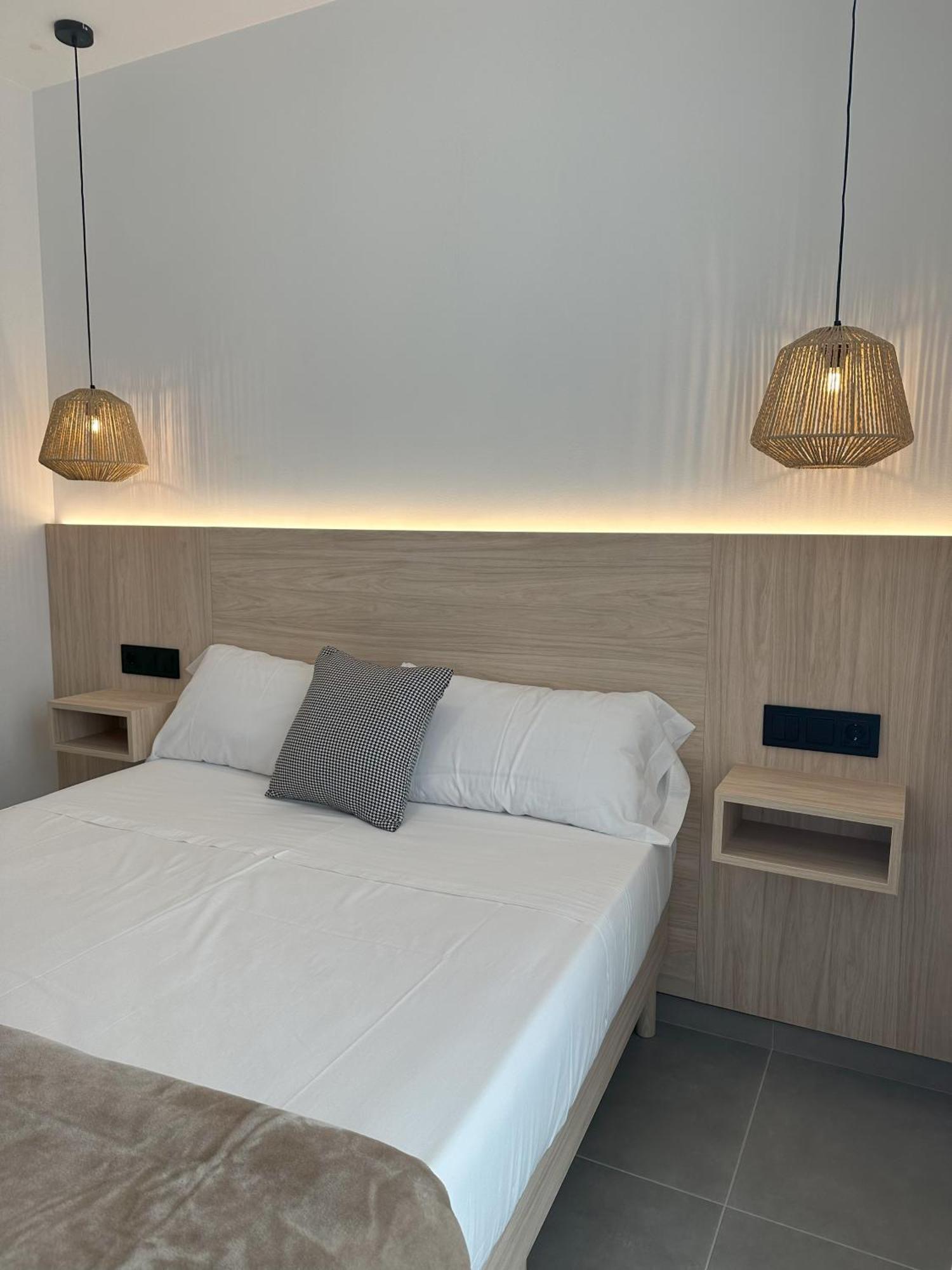 Almar 52 Suites Valenza Esterno foto